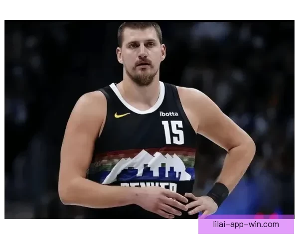 亚历山大出战15分钟顺利达标 确保常规赛65场评奖资格